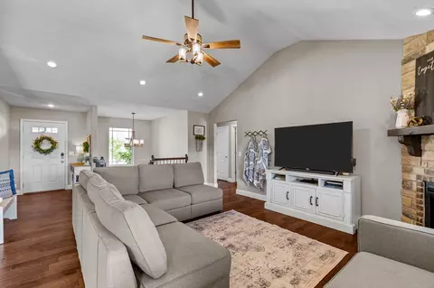 1652 N Eagle Valley Ln, Nixa, MO 65714 photo 4