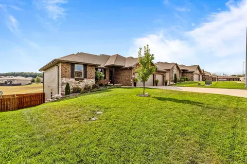 1652 N Eagle Valley Ln, Nixa, MO 65714 photo 2