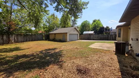 452 S Dove Valley Ave, Springfield, MO 65802 photo 3