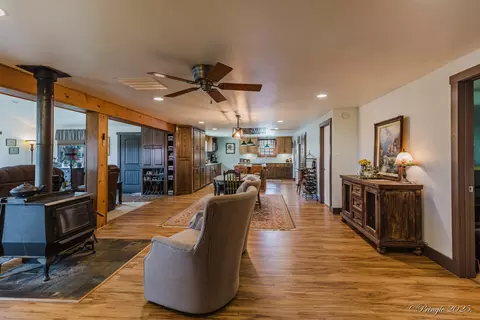 Entry Way - Hc 73 Box 720, Drury, MO 65638 photo 1 of 1