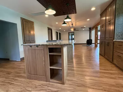 Kitchen - Hc 73 Box 720, Drury, MO 65638 photo 10 of 11