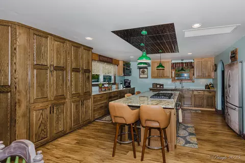 Kitchen - Hc 73 Box 720, Drury, MO 65638 photo 4 of 11