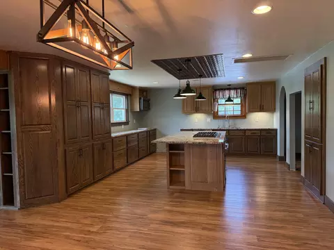Kitchen - Hc 73 Box 720, Drury, MO 65638 photo 9 of 11