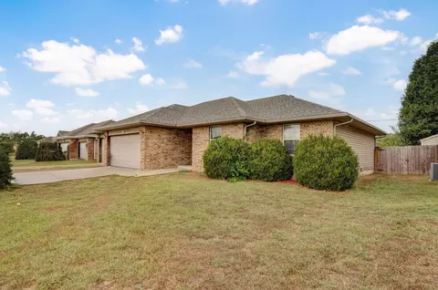 4409 W Nicholas St, Springfield, MO 65802