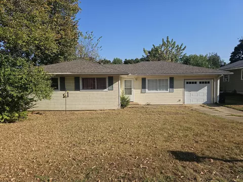1409 W 3rd St, West Plains, MO 65775