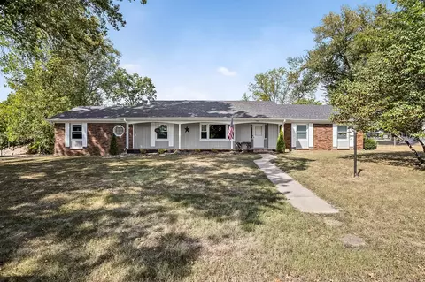 803 E Dawn St, Ozark, MO 65721 photo 2