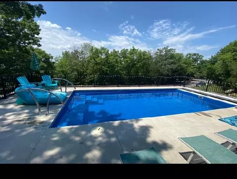 Exterior - 144 Patterson Ave, Branson, MO 65616 photo 8 of 13