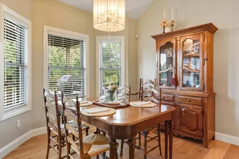 2034 S Emerald Pl, Springfield, MO 65809 photo 9