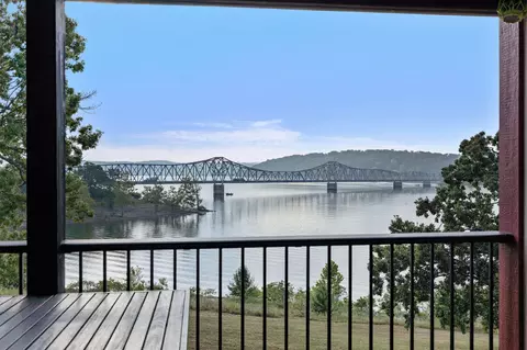 516 Anchors Point Ln, Kimberling City, MO 65686