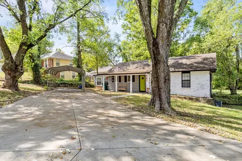 3321 S Parkview Ave, Springfield, MO 65804 photo 3