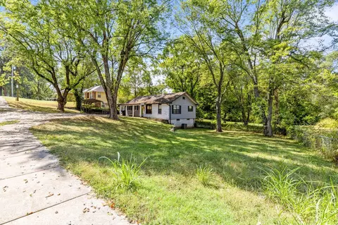 3321 S Parkview Ave, Springfield, MO 65804 photo 2