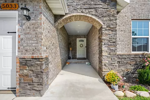5033 W Skyler Dr, Springfield, MO 65802 photo 3