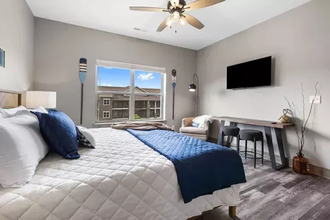 Bedroom - 125 Indian Summer Ln, Branson, MO 65616 photo 3 of 10