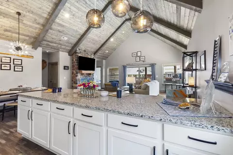 Kitchen - 125 Indian Summer Ln, Branson, MO 65616 photo 2 of 4