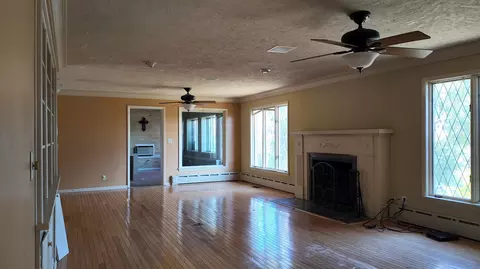 203 N 4th St, Branson, MO 65616 photo 2