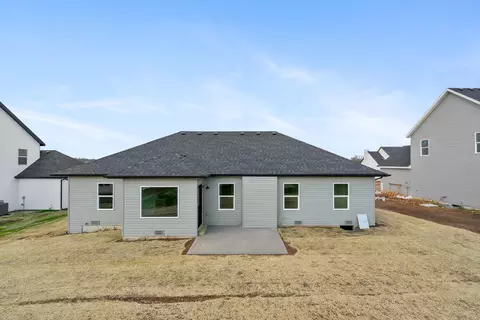 Exterior - 210 E Clayton Ln, Republic, MO 65738 photo 3 of 4