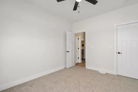 Bedroom - 196 E Clayton Ln, Republic, MO 65738 photo 4 of 6