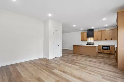 Living - 196 E Clayton Ln, Republic, MO 65738 photo 7 of 7