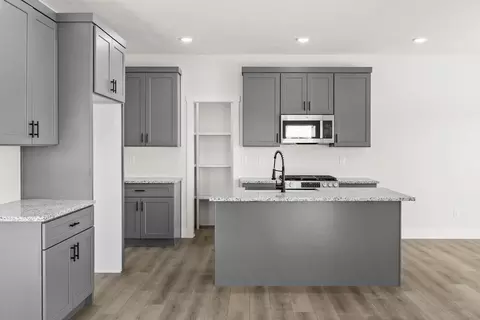 Kitchen - 170 E Clayton Ln, Republic, MO 65738 photo 3 of 5