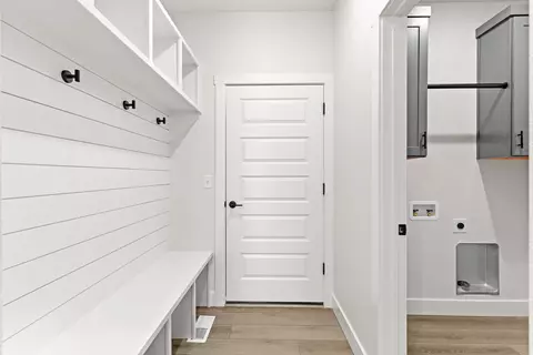 Entry Way - 170 E Clayton Ln, Republic, MO 65738 photo 5 of 6