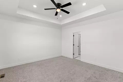 Bedroom - 174 E Kelce Ln, Republic, MO 65738 photo 2 of 5