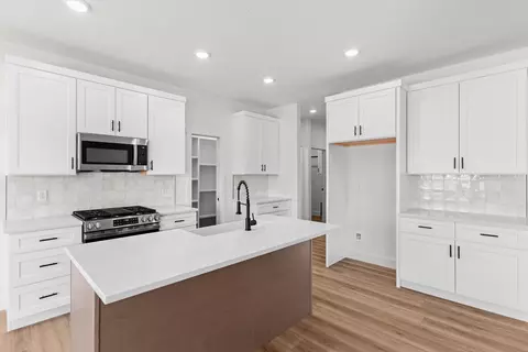 Kitchen - 174 E Kelce Ln, Republic, MO 65738 photo 1 of 5