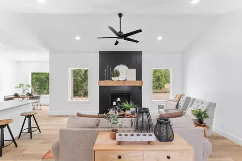 Living - 162 E Kelce Ln, Republic, MO 65738 photo 3 of 3