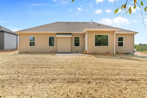 Exterior - 162 E Kelce Ln, Republic, MO 65738 photo 4 of 6