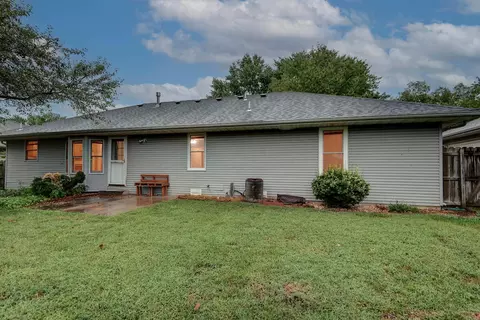 302 W Hunter Dr, Nixa, MO 65714 photo 17