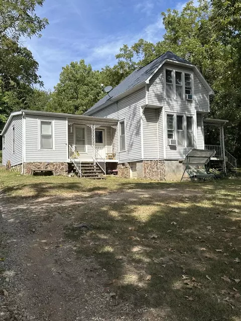 413 Cherry St, West Plains, MO 65775