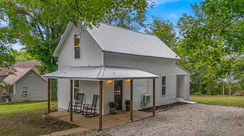 609 Woodland Ave, West Plains, MO 65775