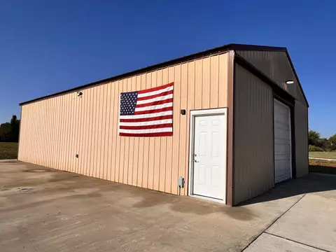 6334 W Crystal Ln, Springfield, MO 65803