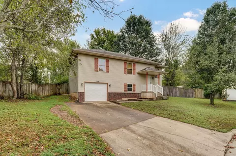 2204 S 15th St, Ozark, MO 65721 photo 2