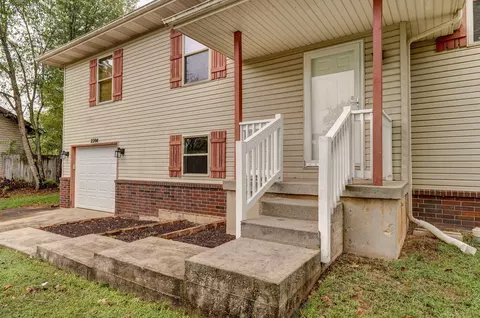 2204 S 15th St, Ozark, MO 65721 photo 4