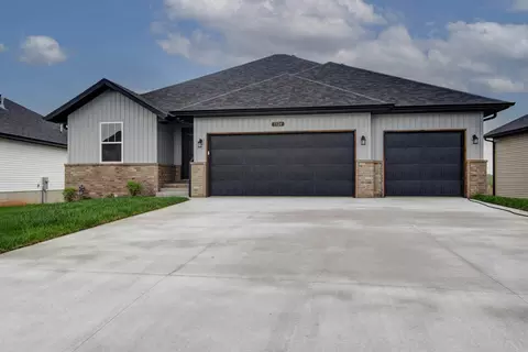 1924 W Woodhaven Dr #LOT 43, Ozark, MO 65721