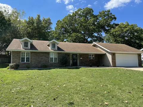 1807 Rodeo Ln, Ava, MO 65608