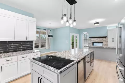 2713 W Trevor Trl, Ozark, MO 65721 photo 12