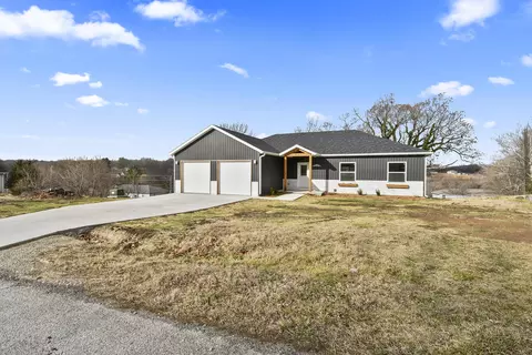 565 N White Oak St, Marshfield, MO 65706 photo 4