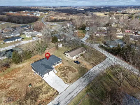 565 N White Oak St, Marshfield, MO 65706 photo 6