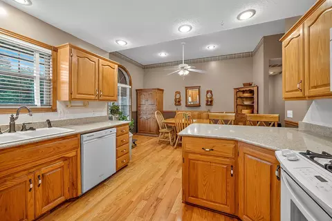 812 Pershing St, Willard, MO 65781 photo 13