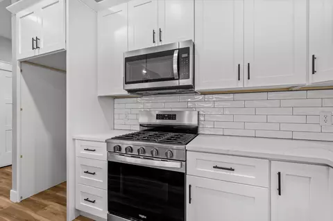 Kitchen - 1418 N Collins Dr, Republic, MO 65738 photo 3 of 4