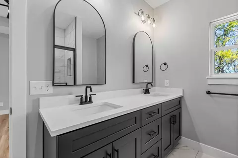 Bath - 1418 N Collins Dr, Republic, MO 65738 photo 1 of 3