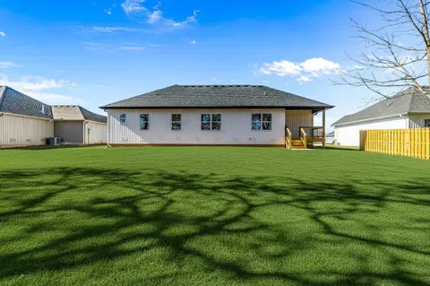 Exterior - 1418 N Collins Dr, Republic, MO 65738 photo 10 of 15