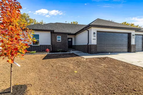 Exterior - 1418 N Collins Dr, Republic, MO 65738 photo 4 of 15