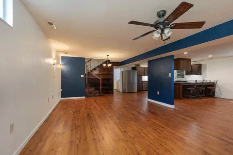 Living - 8 Dallion Ford Ln, Buffalo, MO 65622 photo 2 of 10