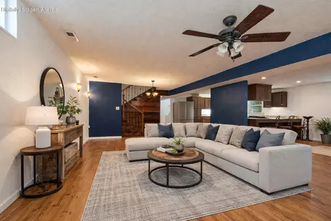 Living - 8 Dallion Ford Ln, Buffalo, MO 65622 photo 1 of 10