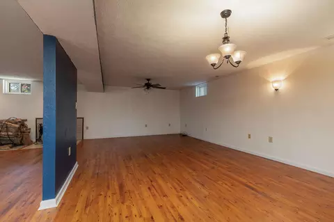 Living - 8 Dallion Ford Ln, Buffalo, MO 65622 photo 4 of 10