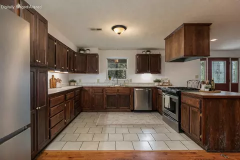 Kitchen - 8 Dallion Ford Ln, Buffalo, MO 65622 photo 2 of 4
