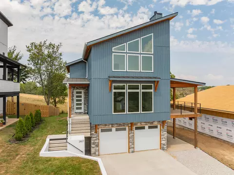 2807 S 14th Ave, Ozark, MO 65721