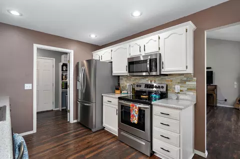 4426 N Shirley Ave, Springfield, MO 65803 photo 11